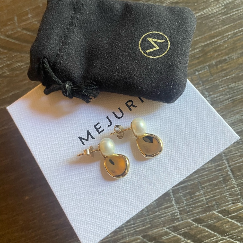 Mejuri Pearl Sculptural Drop Earrings - $98